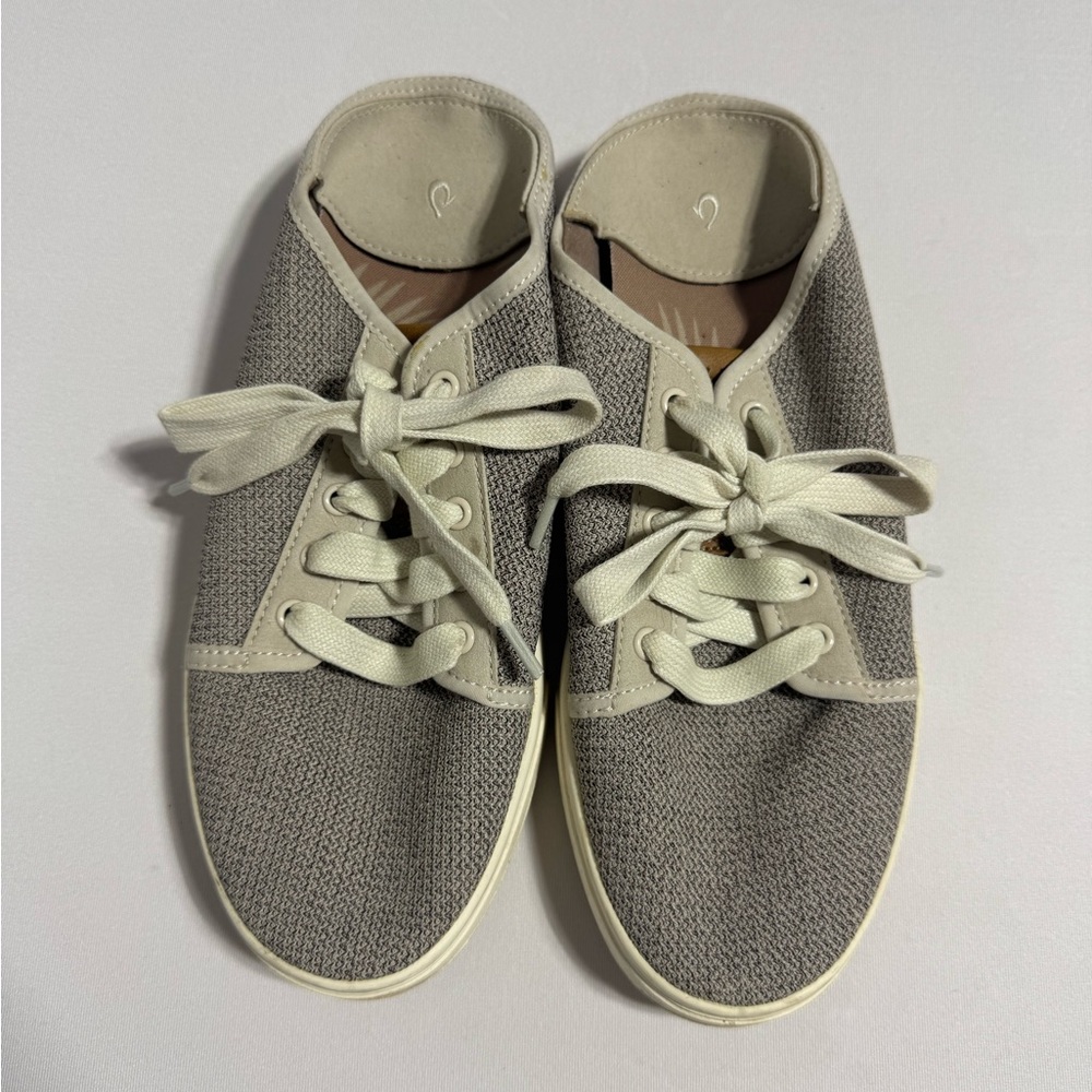 OluKai women’s Pehuea Li sneakers in grey